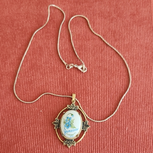 Gold and Silver Pendant Necklace - Picture 1 of 1